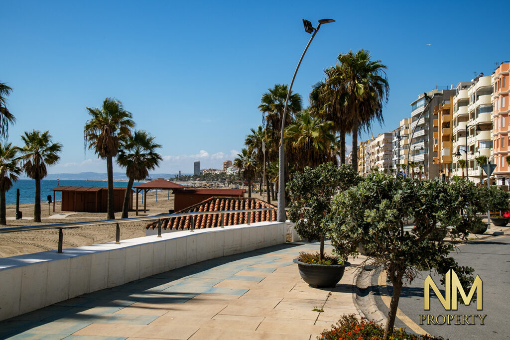 Vista de la calle en Estepona