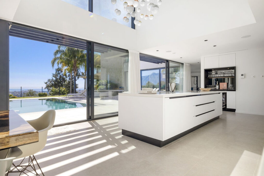 Villa for sale in Benahavis Costa del Sol