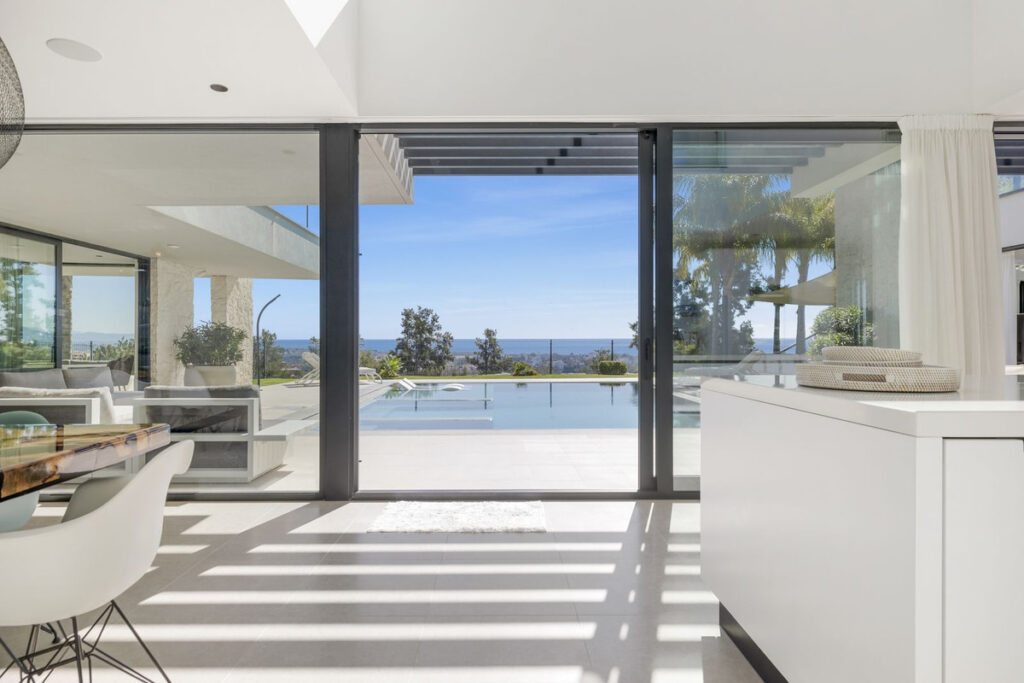 Villa for sale in Benahavis Costa del Sol